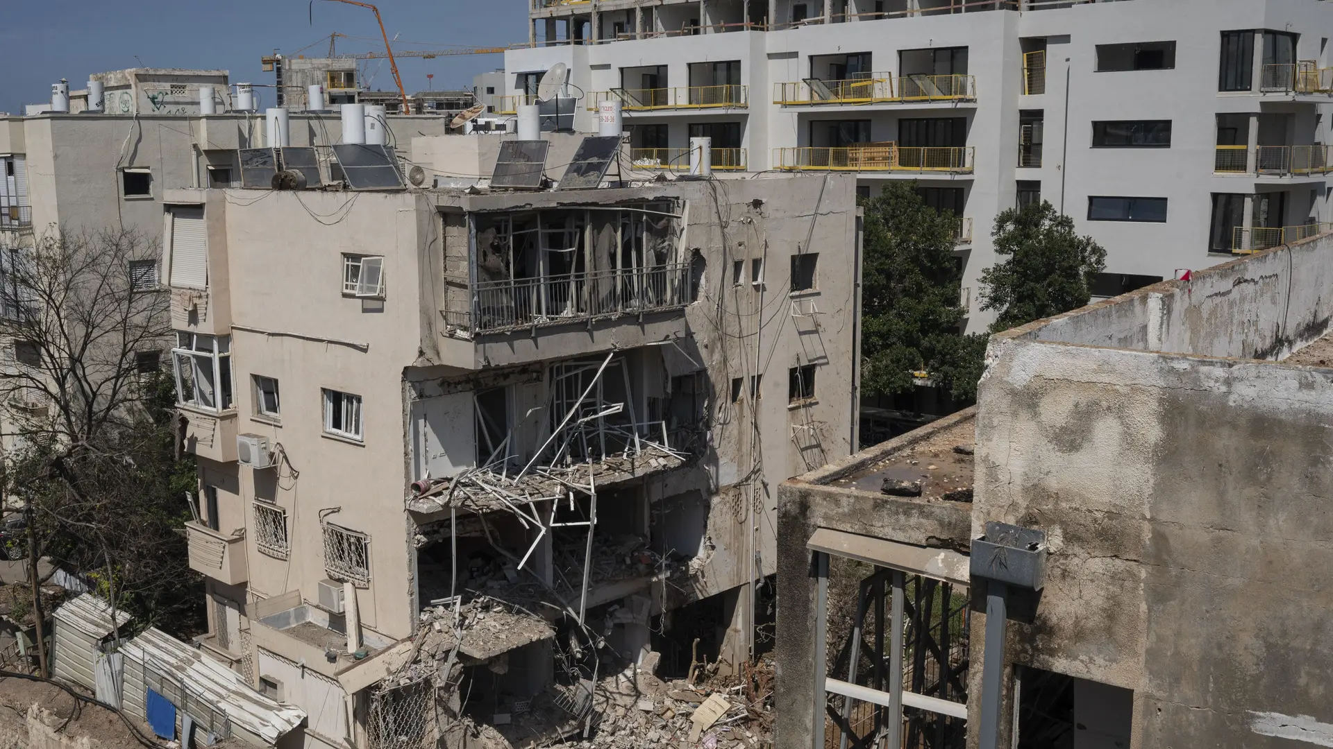 Irán lanza un ataque con misiles sobre Israel como respuesta al bombardeo a Beirut
