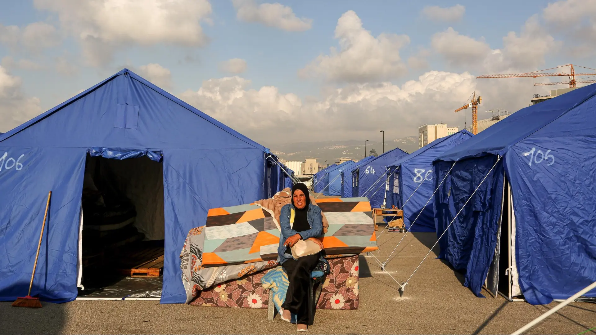 Israel y Hezbolá empujan al Líbano (otra vez) al abismo: más de un millón de personas obligadas al éxodo en un país ya exhausto