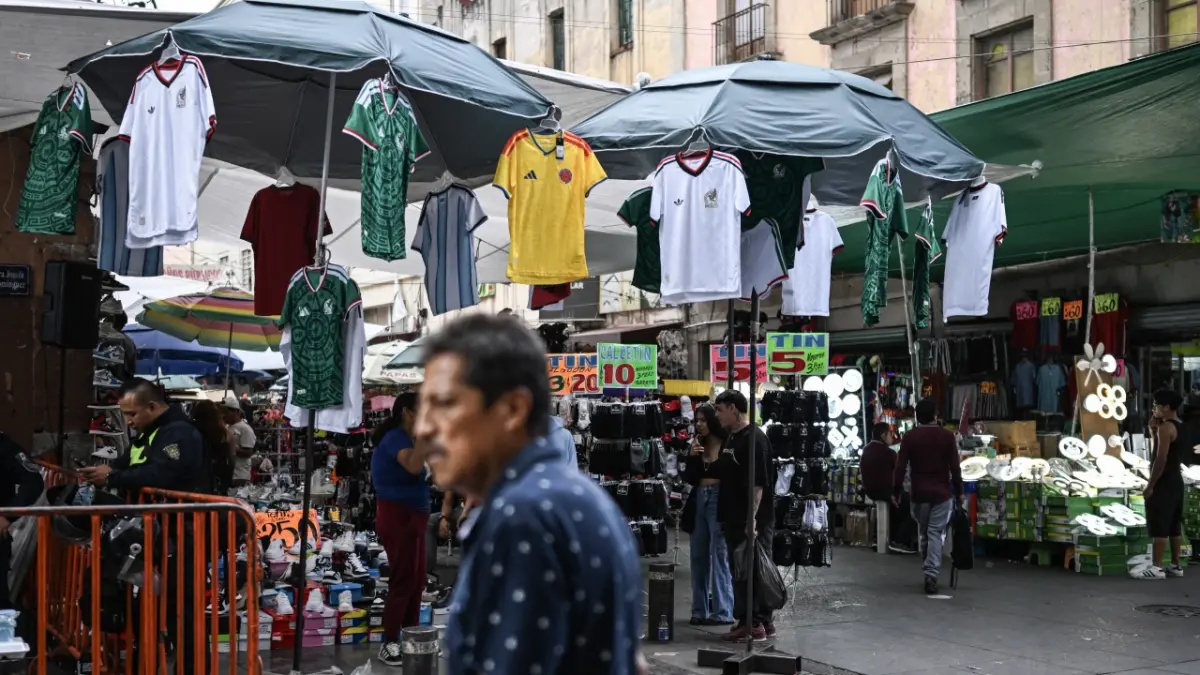 Playeras pirata del Tri desafían operativos rumbo al Mundial 2026