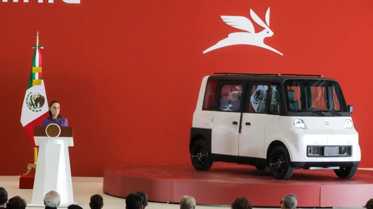 Presentan el primer auto eléctrico Olinia