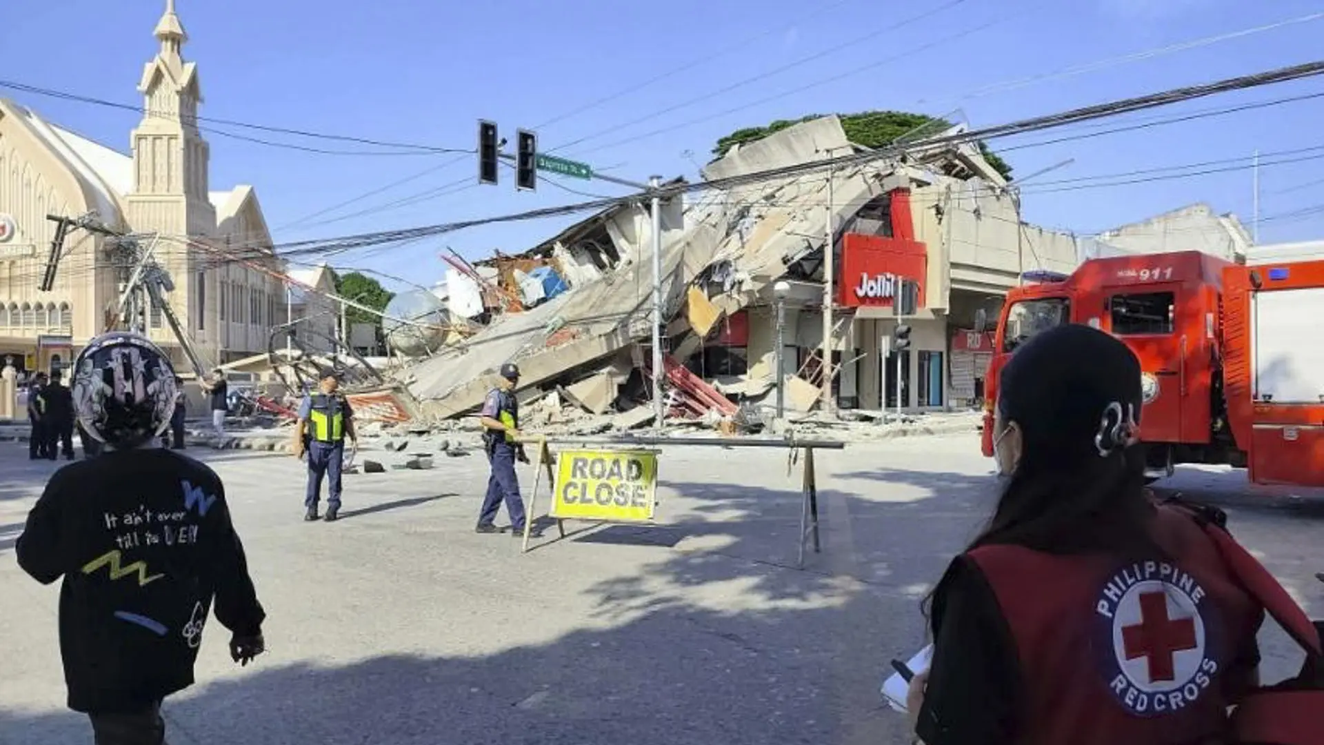 Filipinas eleva a 45 los muertos y a 17 los desaparecidos tras el potente terremoto que sacudió la isla de Mindanao