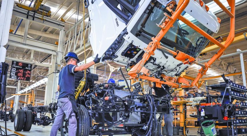 México y EU perdieron más de 200,000 empleos por aranceles: Economía