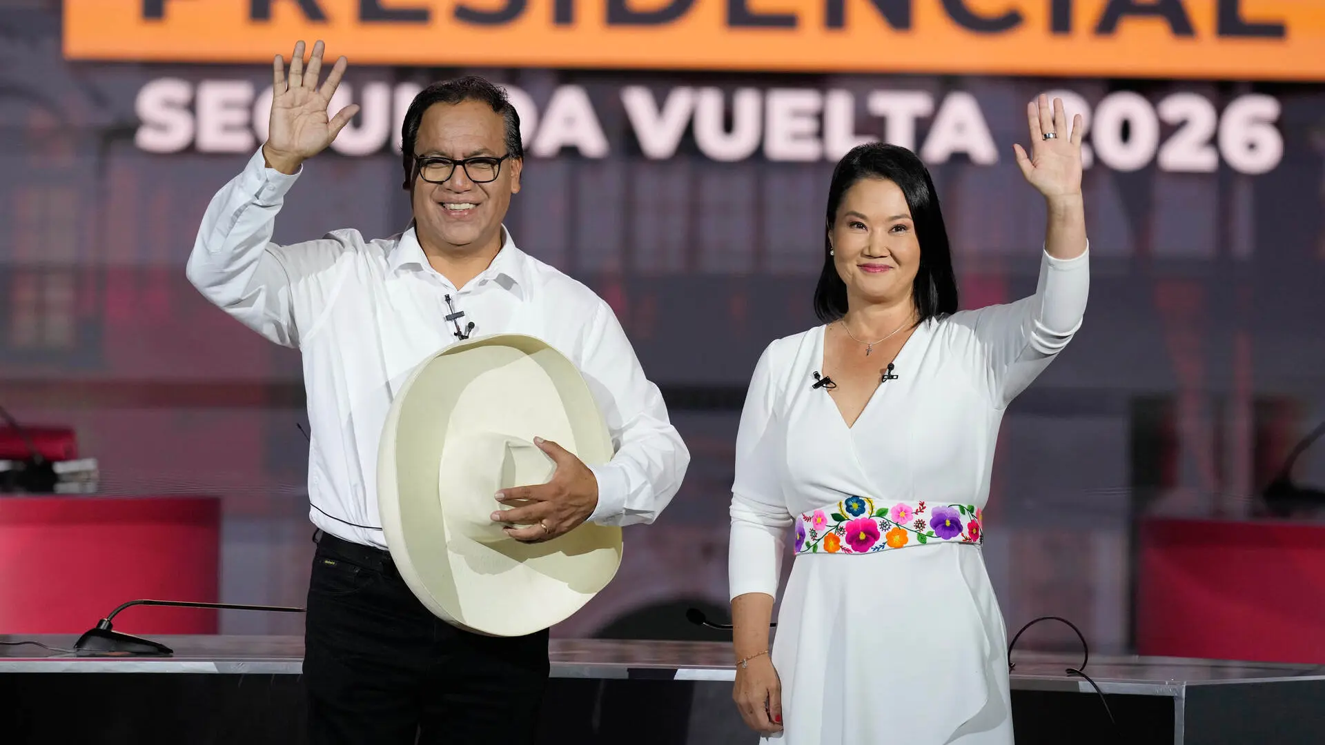 Keiko Fujimori se acerca a la presidencia de Perú: adelanta por 37.000 votos a Roberto Sánchez con 99,1% del escrutinio