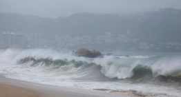 La tormenta tropical Boris tocó tierra en México la madrugada de este martes