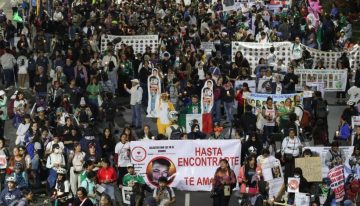 Familiares de desaparecidos se manifiestan en México a horas del arranque del Mundial 2026