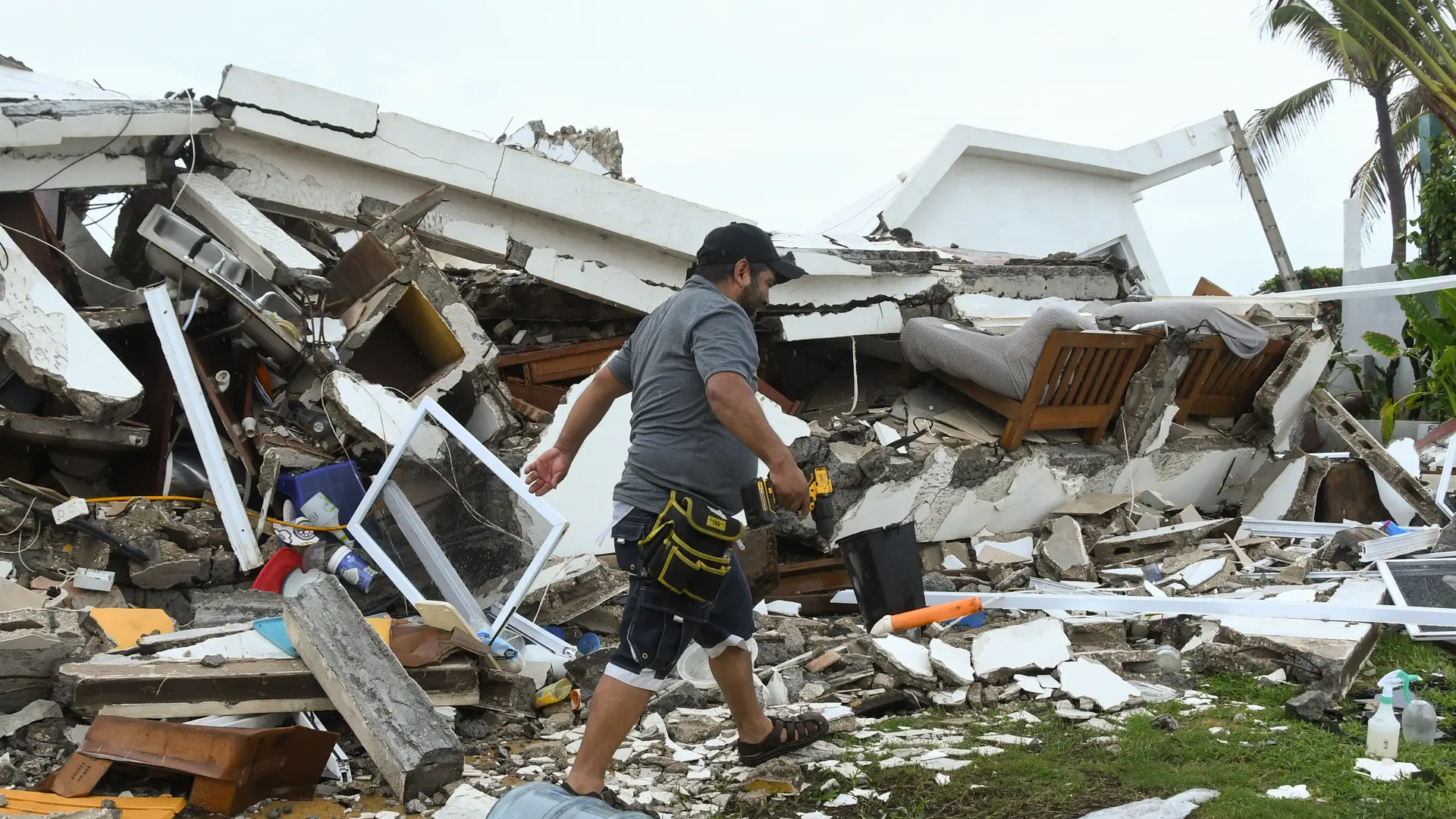 La tormenta Cristina deja más de 200 personas en albergues e inundaciones en El Salvador