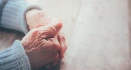 Más allá de la visibilidad: Un llamado urgente contra el maltrato a las personas mayores