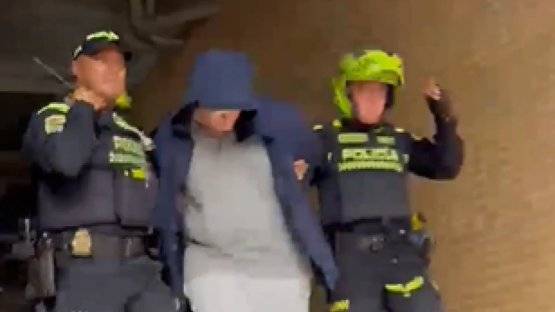 Así fue la detención del hombre arrestado por presunto abuso sexual a un menor en un balcón de Bogotá
