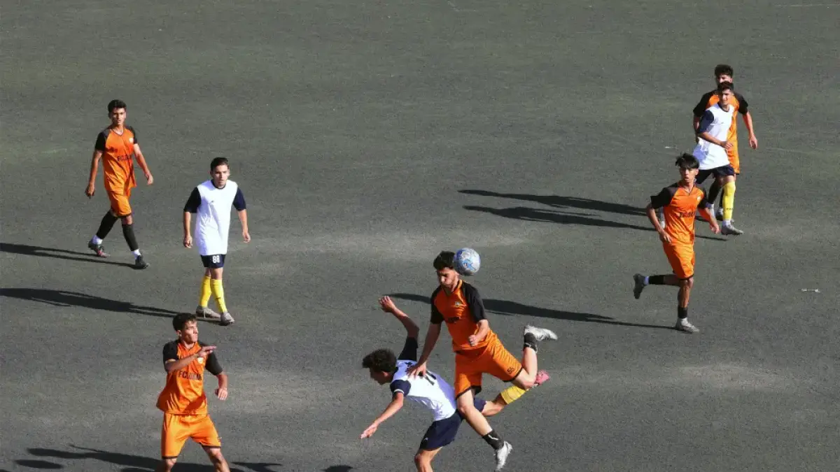 Teherán encuentra alivio en el fútbol
