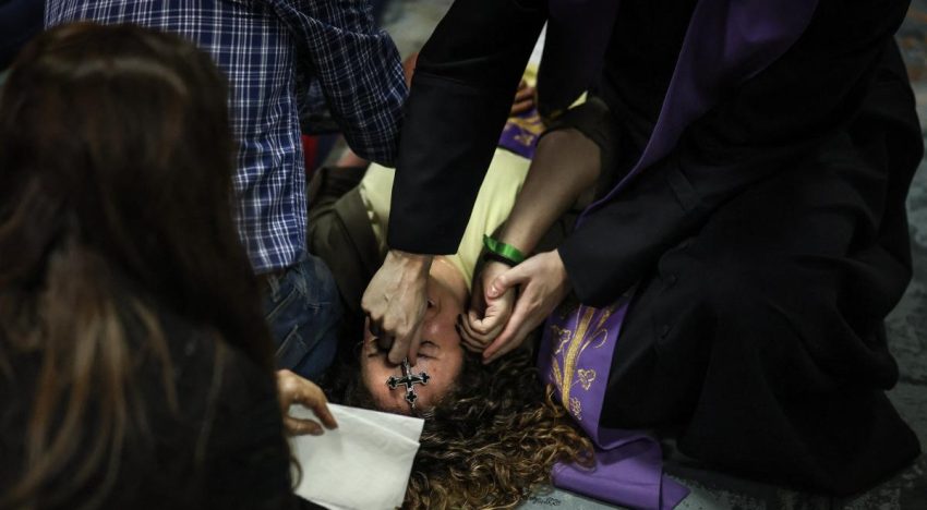 Un exorcista afirma expulsar los demonios y desafía a la Iglesia en Portugal
