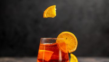 ¿Cómo hacer el Negroni perfecto? Receta, proporciones y el error que arruina su sabor