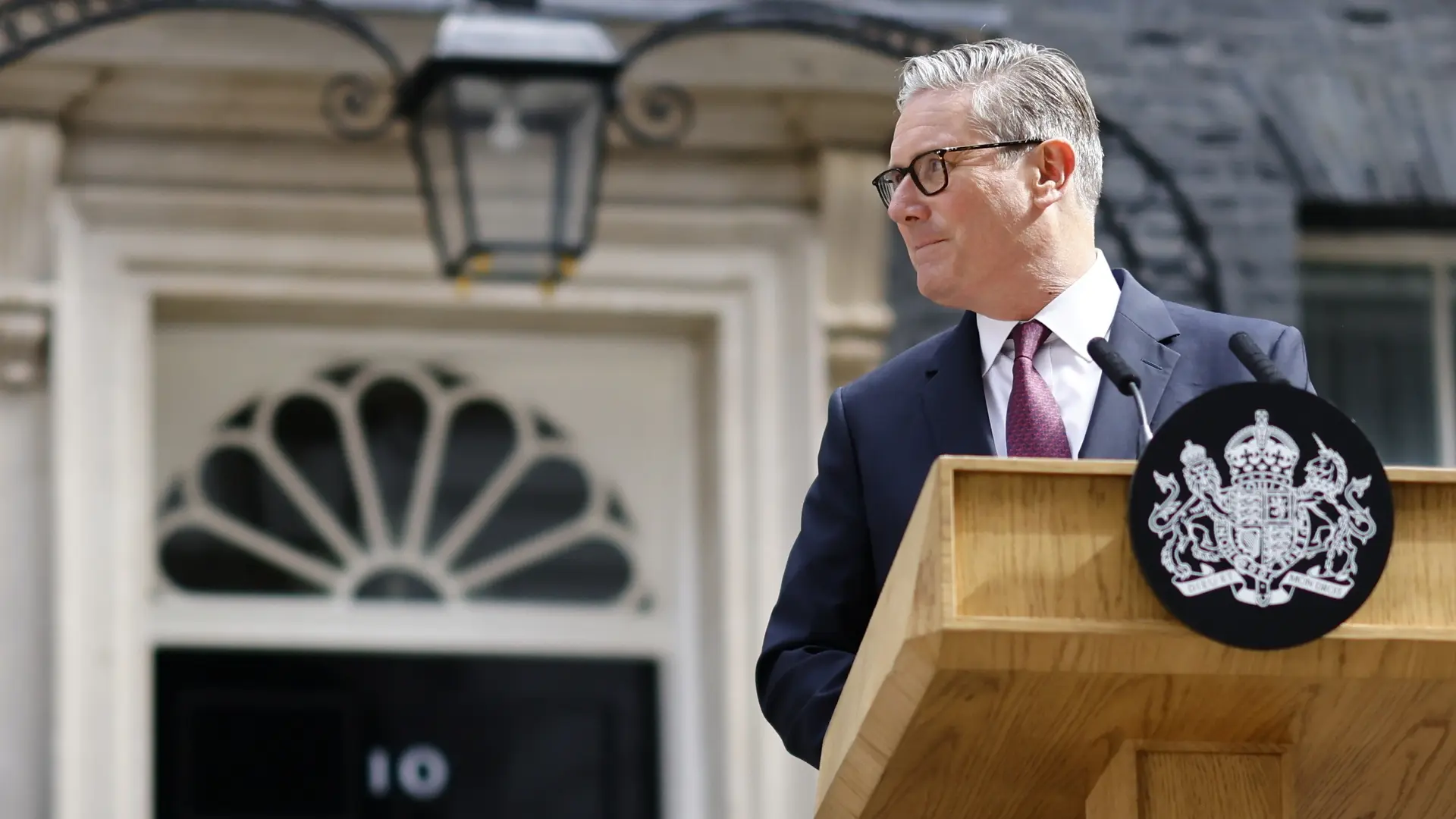 Keir Starmer cede a la presión y anuncia su dimisión como primer ministro de Reino Unido