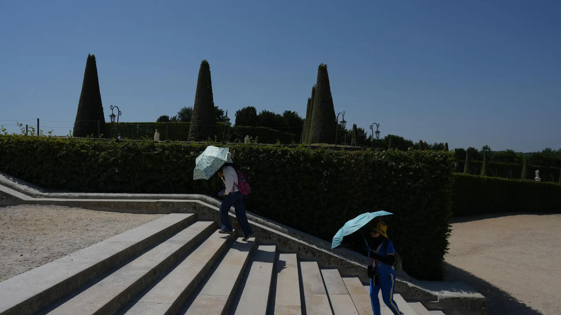 Mueren dos niños en el interior de un coche en el sureste de Francia en plena ola de calor