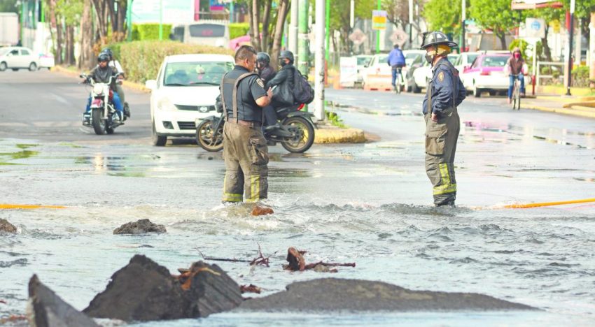 Falta de regulador y escasez disparan tarifa del agua