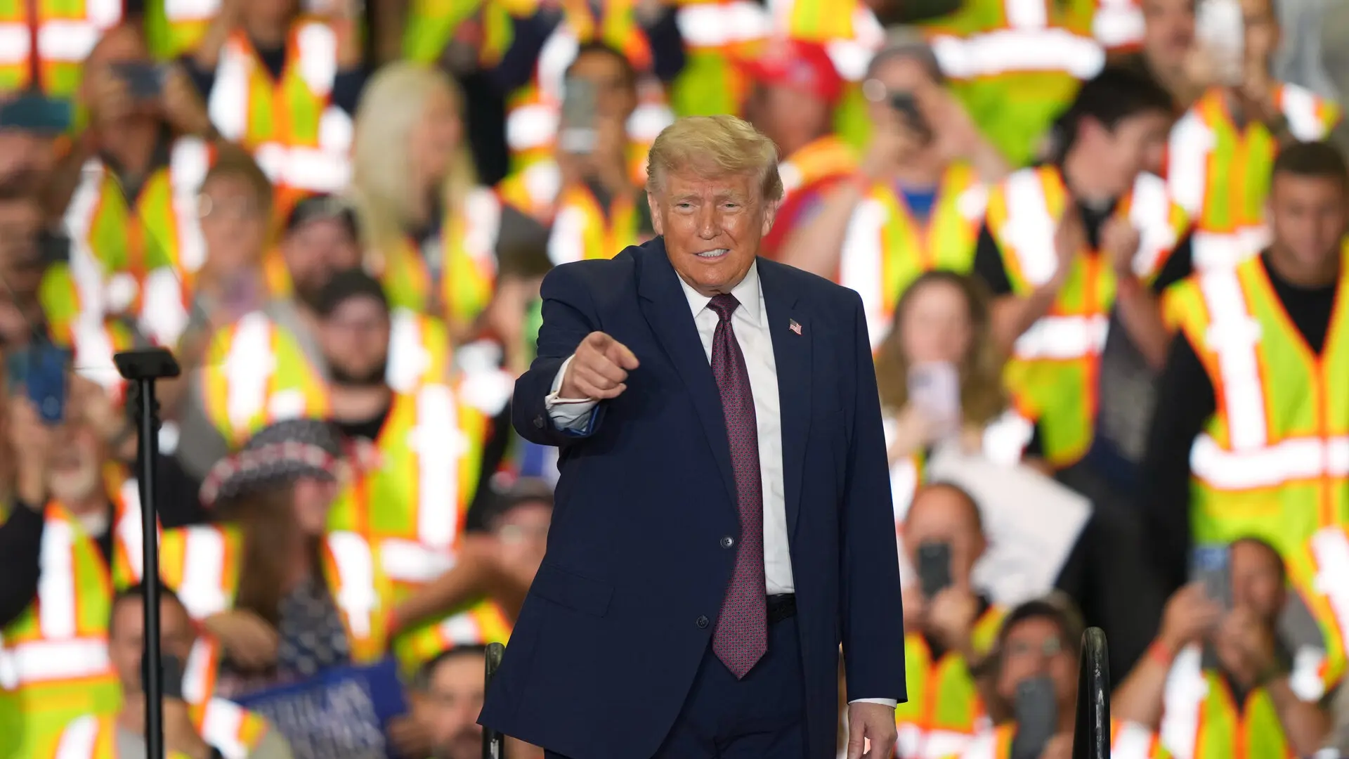 Trump amenaza a Irán con romper el acuerdo de paz si cobra peajes en Ormuz y Teherán niega de nuevo las inspecciones nucleares