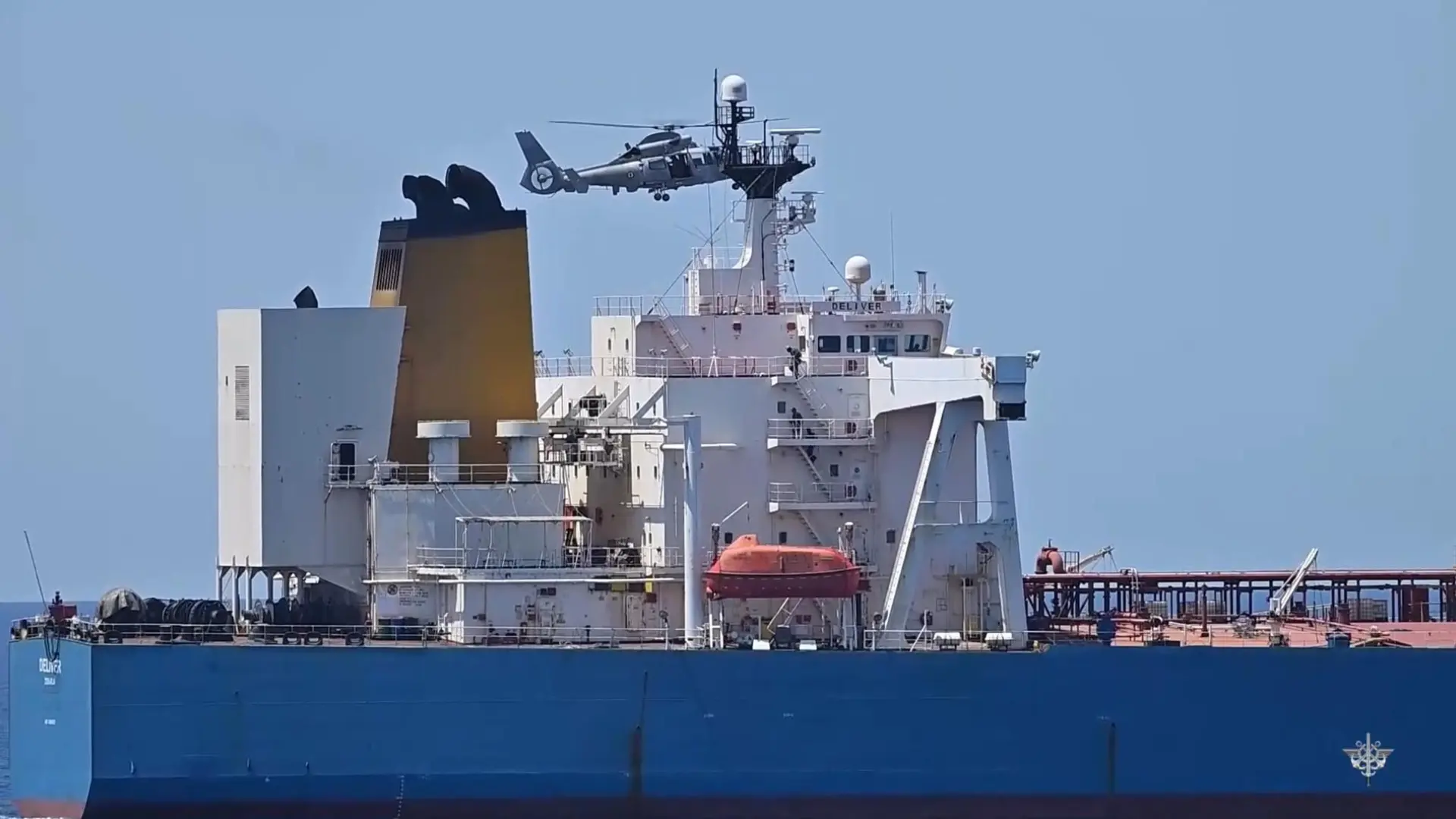 Macron anuncia la captura de un petrolero de la 'flota fantasma' de Rusia frente a Sicilia