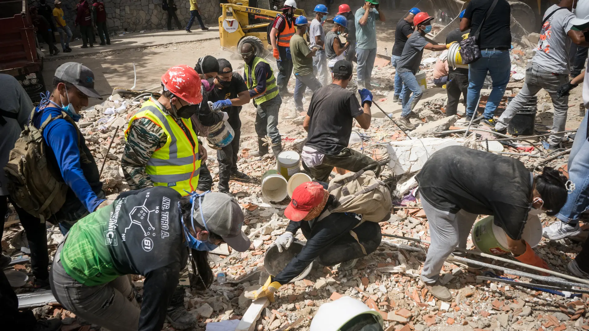 Exteriores confirma dos muertos y 80 desaparecidos españoles tras los terremotos de Venezuela