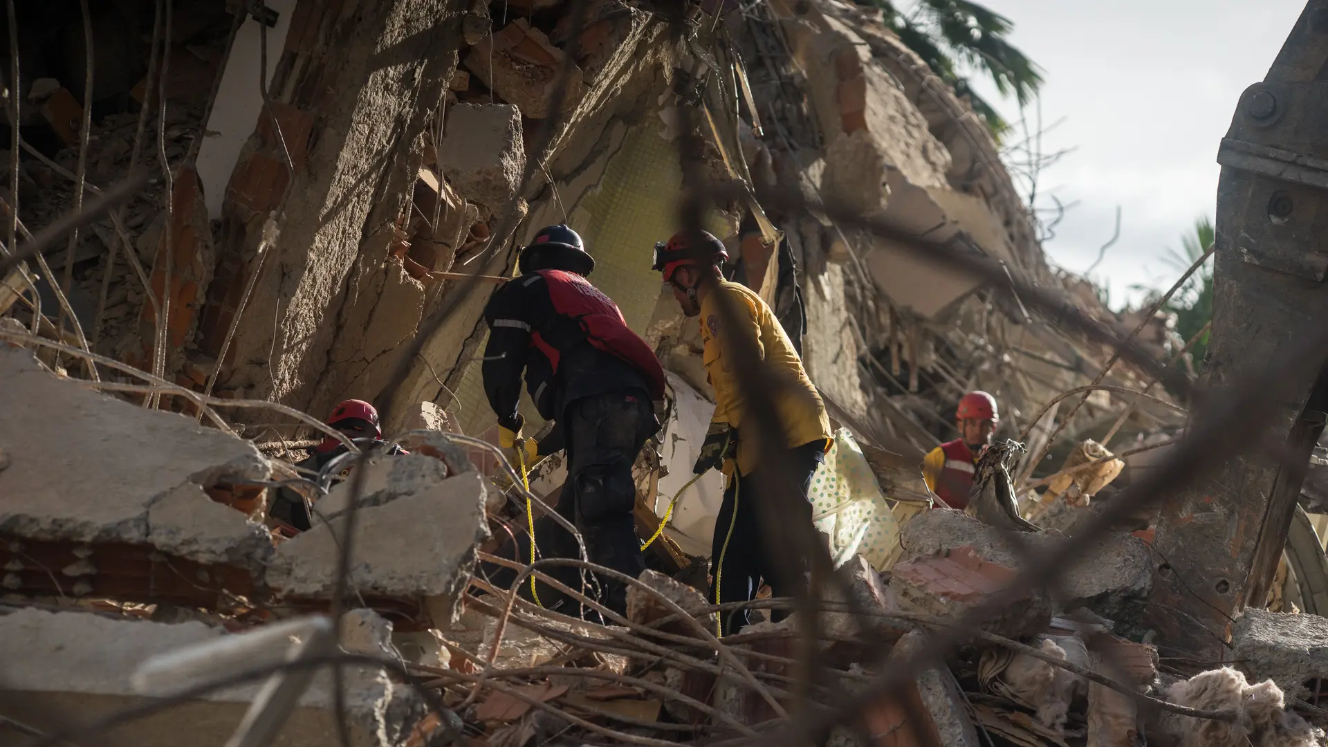 Los desaparecidos por los terremotos podrían ascender a 50.000 personas, según cifras que maneja la ONU