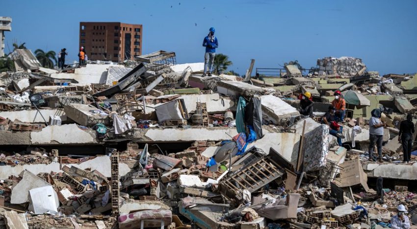 Venezuela eleva a 1,719 la cifra de muertos por los terremotos