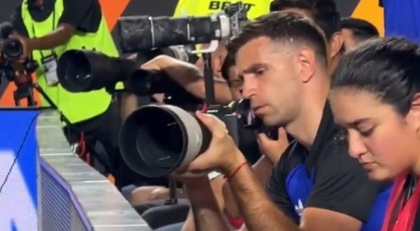 Dibu Martínez no atajó vs Honduras pero encontró algo para hacer: agarró una cámara de fotos y después elogió a Beltrán tras su debut
