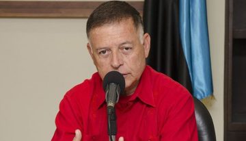 Francisco Arias Cárdenas insta a Delcy Rodríguez a negociar con María Corina Machado