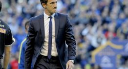 Riquelme eligió al Vasco Arruabarrena, que se prueba el traje para su revancha como entrenador de Boca