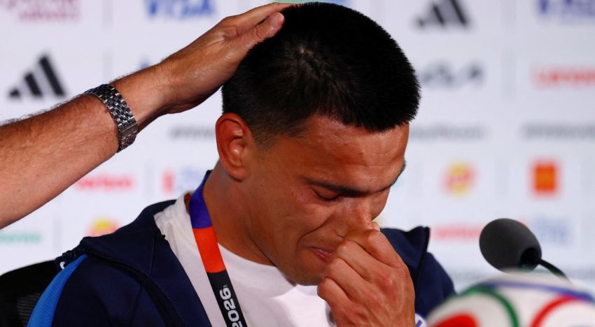 Un excompañero de Messi lloró en la previa del debut de Paraguay y Gustavo Alfaro lo consoló: “Es lo que sentimos todos”