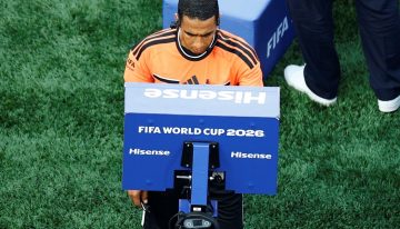 A instancias del VAR, el árbitro le anuló un gol a Alemania y le dio vida a Paraguay: la jugada de la polémica
