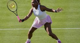 Serena Williams volvió al tenis tras cuatro años y dio un batacazo en Queen's: ganó en dobles con una pareja 25 años menor