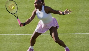 Serena Williams volvió al tenis tras cuatro años y dio un batacazo en Queen's: ganó en dobles con una pareja 25 años menor