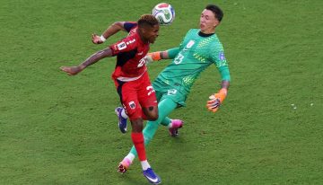 Bielsa se agarra la cabeza con Uruguay: el inaudito error de Muslera que le costó el empate ante Cabo Verde