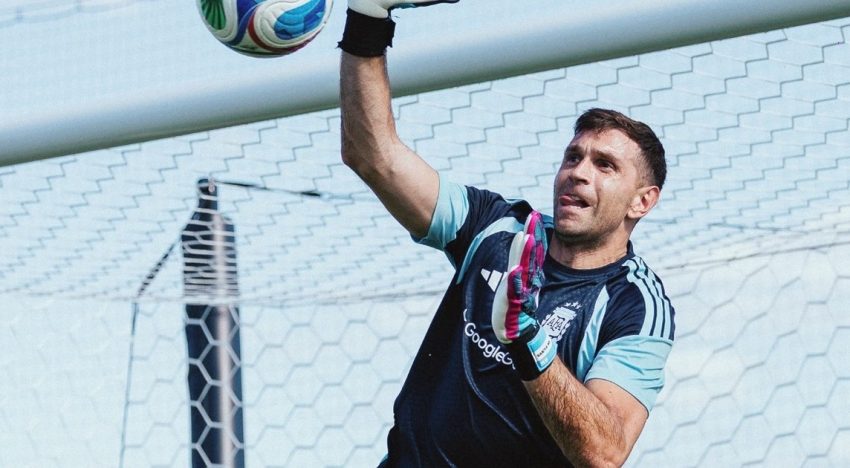 El entrenamiento de la Selección: Scaloni tiene una confirmación y dos variantes tácticas arriba de la mesa para usar contra Argelia