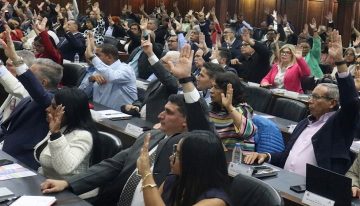 El chavismo ahora busca desesperadamente abrir inversiones en el sector eléctrico