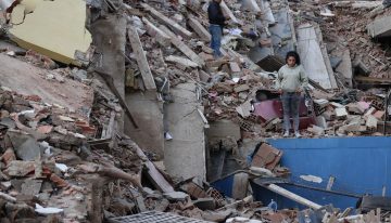 Después de 86 horas atrapada, Belkys volvió a ver la luz gracias a rescatistas salvadoreños (VIDEO)