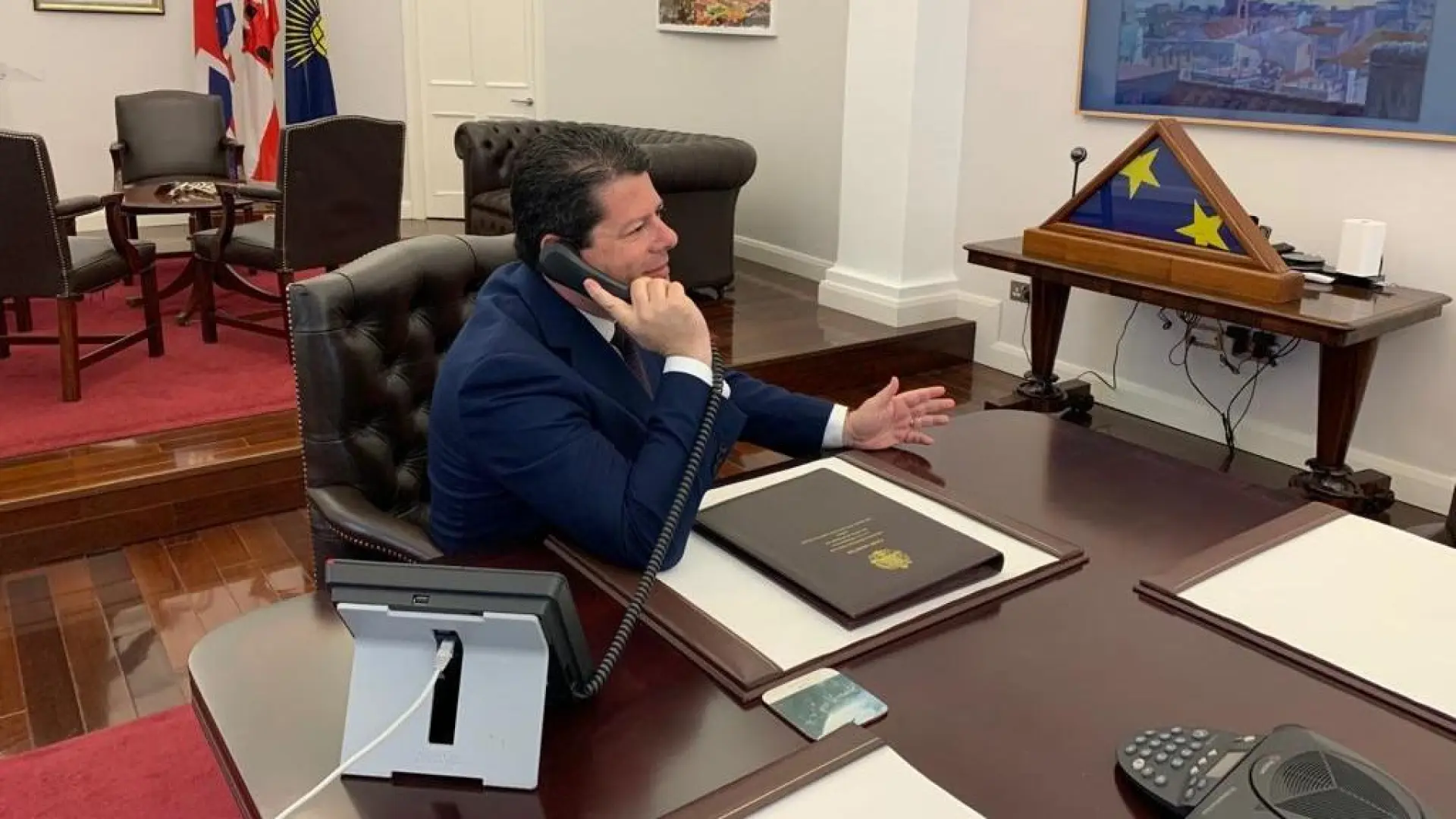 El ministro principal de Gibraltar cree que «sería tonto» el político que quisiera revertir el acuerdo sobre el Peñón en un futuro