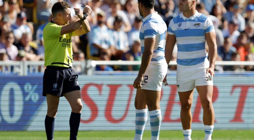 El árbitro que hizo estallar a Contepomi vuelve a cruzarse con Los Pumas