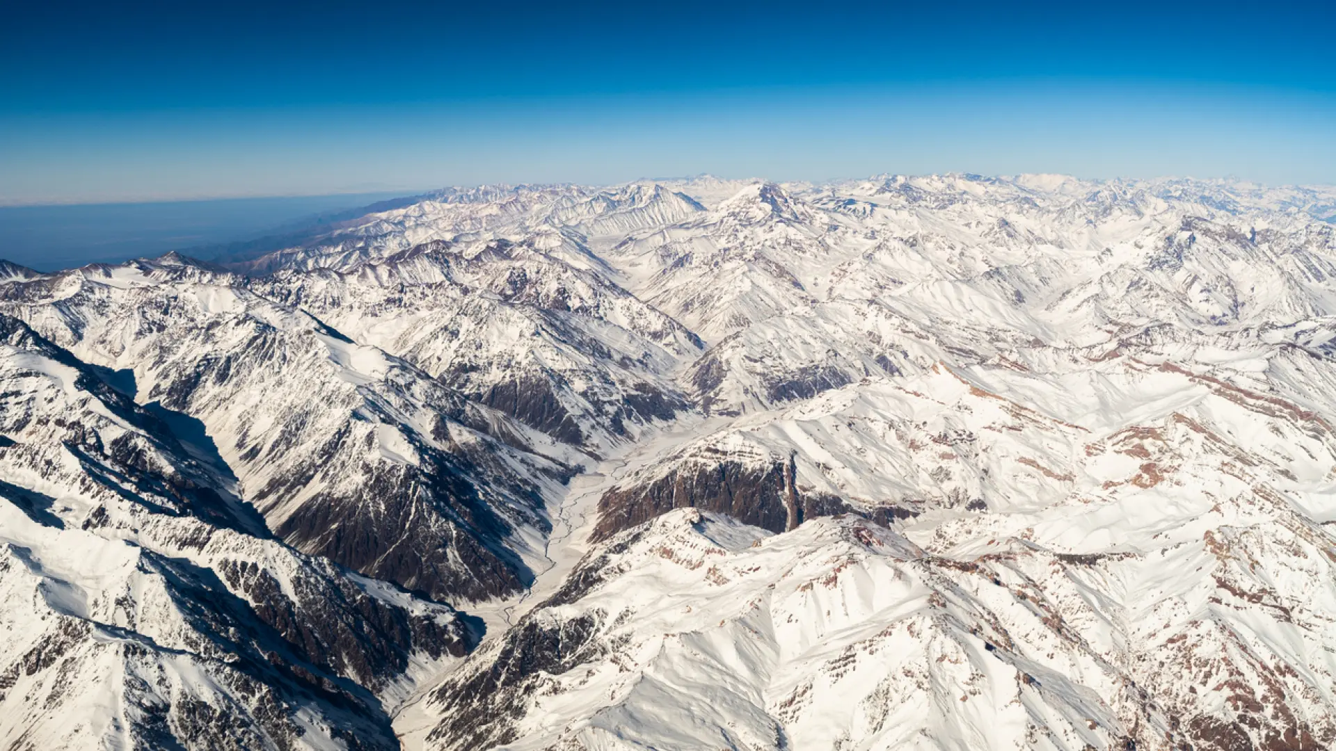Un matrimonio de escaladores muere sepultado por una avalancha en los Andes