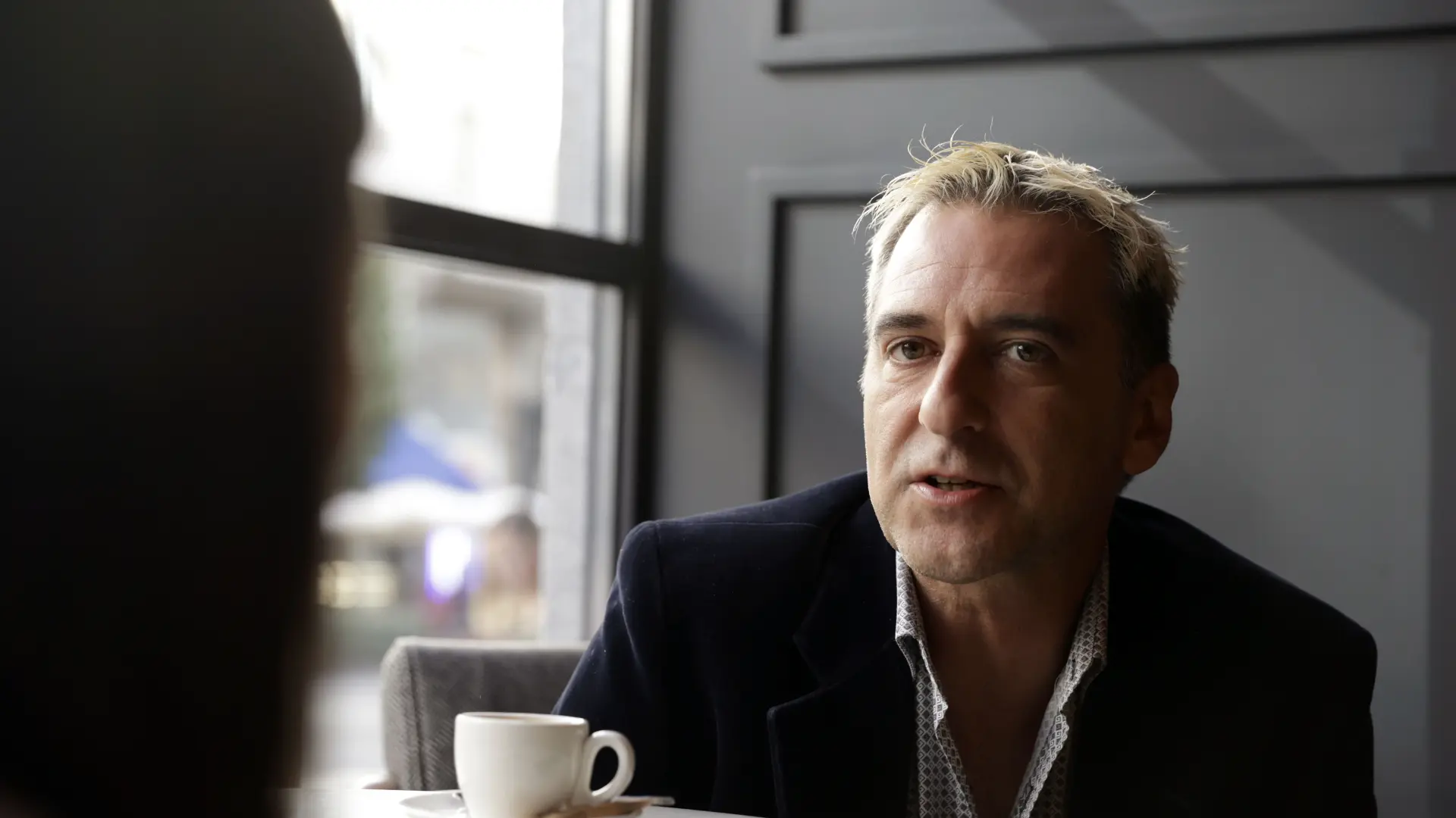 Javier Martín, el actor con trastorno bipolar que logró superar un intento de suicidio: «Tienes un sufrimiento que es inexplicable y es mucho más doloroso que cualquier dolor físico»
