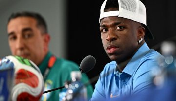 La FIFA dio marcha atrás con una medida polémica: ahora permite el uso del castellano en todas las conferencias de prensa del Mundial