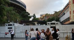 Encuentro Ciudadano rechazó retención arbitraria de periodistas durante una cobertura en El Helicoide