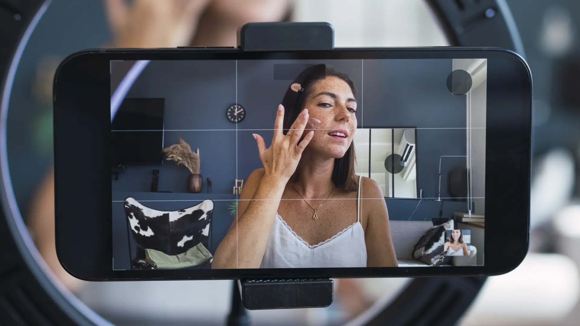 Cuatro de cada cinco 'influencers' no identifica correctamente su contenido comercial, según un estudio internacional
