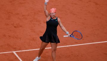 Bombazo en Roland Garros: la rusa Shnaider, 25 del ranking, bajó a la número 1 del mundo Sabalenka y se metió en semifinales