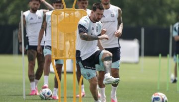 Selección Argentina en el Mundial 2026, EN VIVO: con Messi, Dibu y Lautaro, Scaloni define el once titular para el debut en el ante Argelia