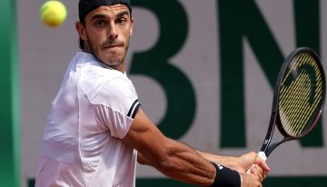 ATP 500 de Queen's: Francisco Cerúndolo festejó en el debut y volvió a ganar sobre césped después de casi tres años
