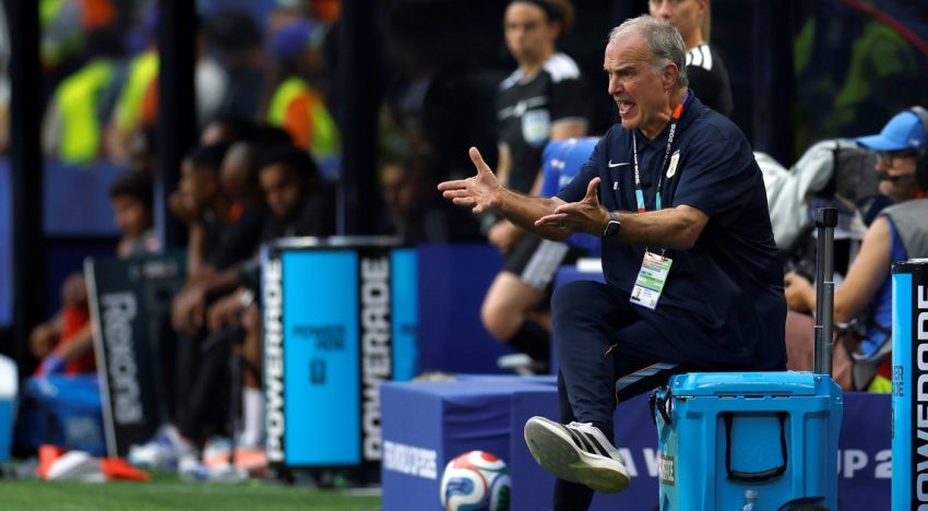 Marcelo Bielsa otra vez entre el cielo y el infierno en un Mundial: «Soy el responsable de que el equipo tenga sólo dos puntos de seis»