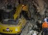 Helicópteros y excavadoras transforman las labores de búsqueda en medio de la tragedia