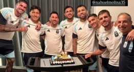 Messi mostró la intimidad de su cumpleaños 39 con la Selección: quiénes están en la foto y el detalle goloso que se hizo viral