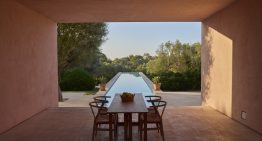 La Casa Neuendorf, en el interior de Mallorca, es una de las obras más influyentes del minimalismo europeo:  «Siempre fue una casa familiar. Nunca la consideramos otra cosa», cuenta su propietaria