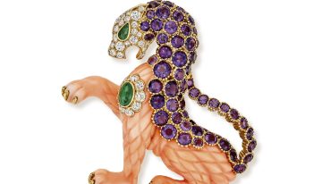 Alexandrine Maviel-Sonet, directora de Patrimonio de Van Cleef &Arpels: «Nuestras joyas son obras de arte y de ingeniería en miniatura»