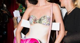 ¿Acaso hay una manera de «vestir» bien en la playa? Las tendencias proponen 6 fórmulas infalibles tan cómodas como elegantes